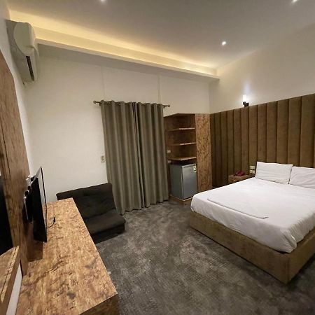 Valencia Ap Cairo 호텔 외부 사진